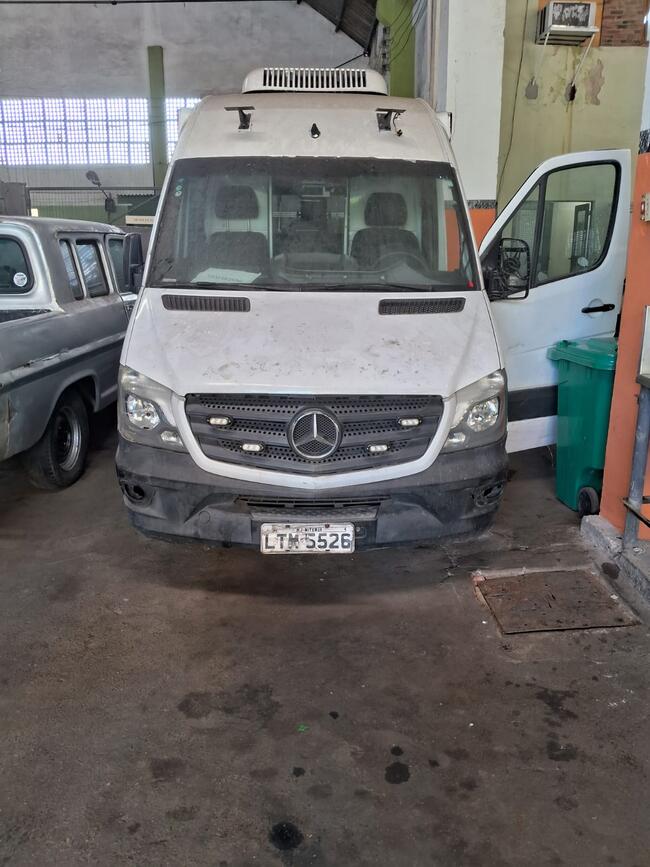 Foto de I/Mb 15Sprint Rontan Amb | LTM5526/RJ | 2017/2018 | Chassi: 8AC906633JE144890 | Renavam: 116095920 | Motor: | BRANCA | DIESEL | | Veículo sem motor