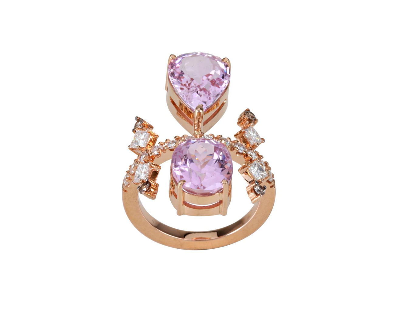 Foto de Emar Batalha - Anel de ouro rosa 18k, kunzita e diamantes lapidação brilhante e princess. Cerca de 9,4g. Medida 19. Acompanha estojo original.