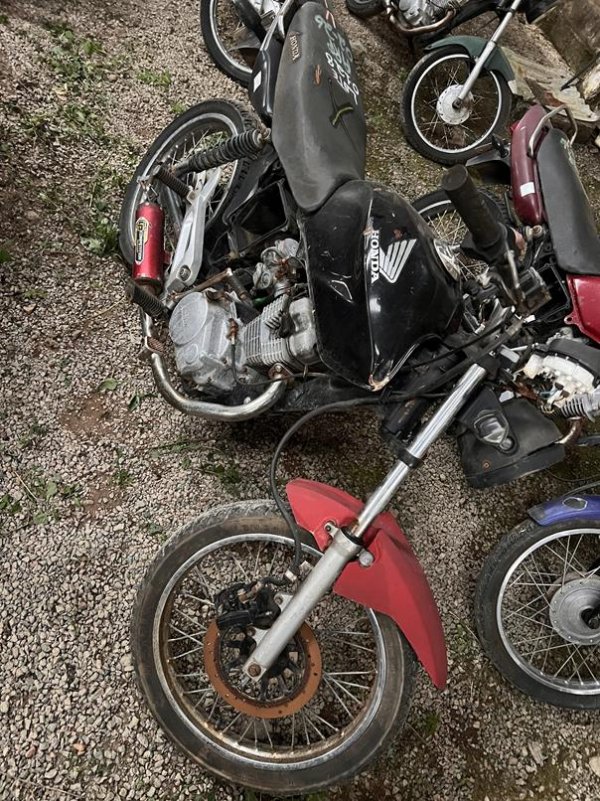Foto de HONDA/CG 150 TITAN KS, ANO/MOD 2007/2008, COR PRETO, COMBUSTIVEL GASOLINA, PLACA DWU6472 - AL, RENAVAM 941668002, ID CHASSI 9C2KC08108R07012