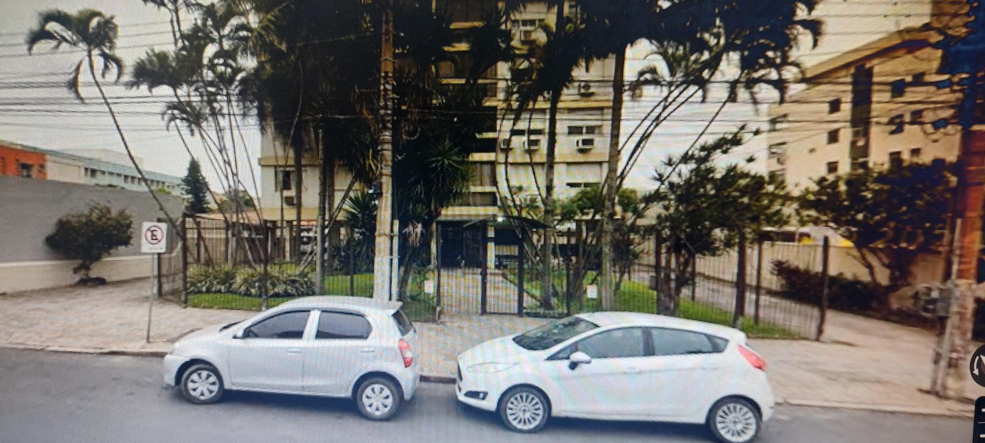 Foto de Apartamento em leilão no Edifício Solar Santana em Porto Alegre - RS