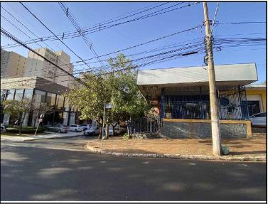 Foto de Comercial em leilão no bairro Centro em Ribeirão Preto - SP