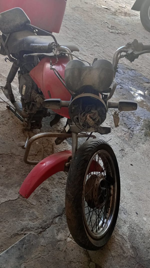 Foto de HONDA/CG 150 FAN ESI, ANO/MOD 2011/2011, COR VERMELHA, COMBUS ALCO/GASOL, PLACA OEW1779