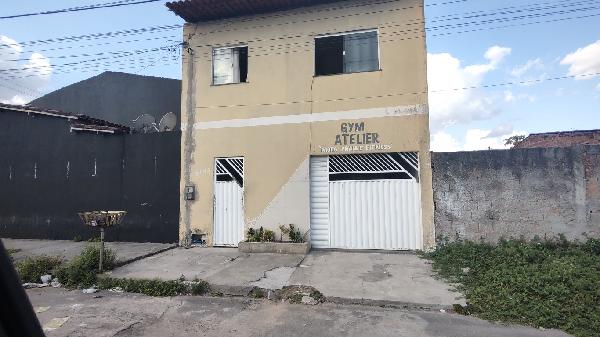 Foto de Casa em leilão no bairro Tomba em Feira De Santana - BA