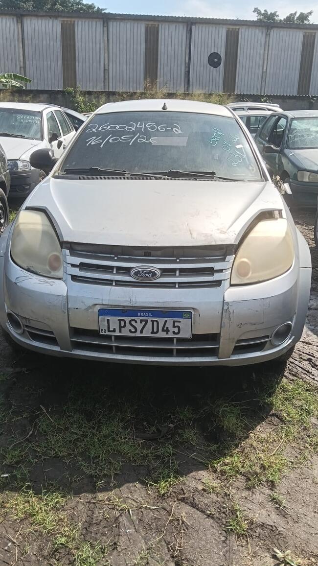 Foto de Ford/Ka Flex | LPS7D45/RJ | 2010/2011 | Chassi: 9BFZK53A9BB236033 | Renavam: 268447810 | Motor: SMRBB236033 | Prata | Alco/Gasol | Veículo conservado. Gravação De Chassi Com Início De Oxidação.| S/ modulo