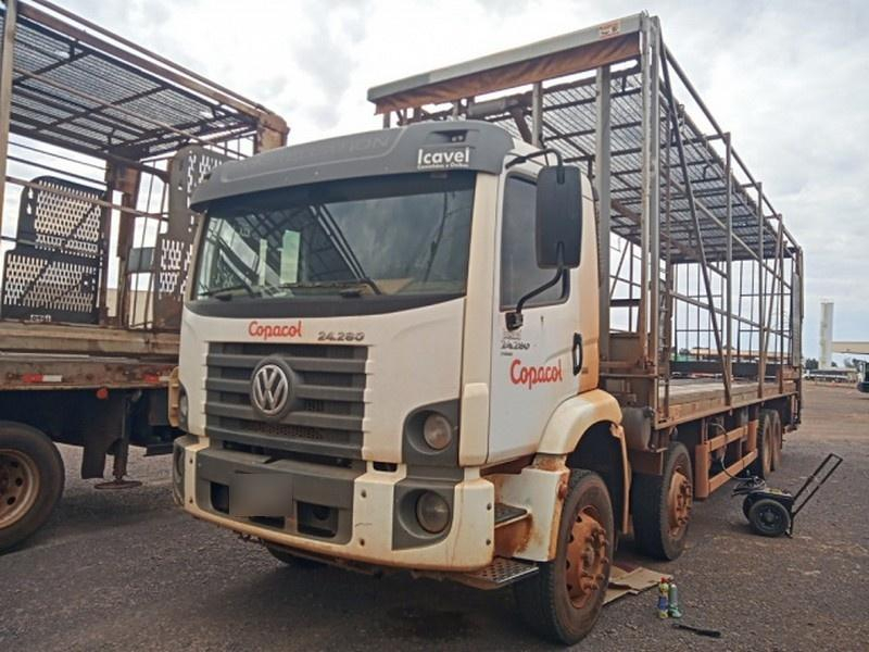 Foto de CAMINHÃO TRANS. FRANGO VIVO VOLKSWAGEN 24.280 CRM 6X2, 2020/2021, Placa FINAL 9 (PR), (Ref.: 27007)