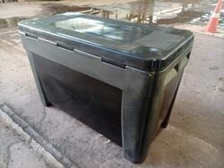 Foto de CAIXA TÉRMICA DURAFORT 360LITROS PRETA - NO ESTADO QUE SE ENCONTRA
