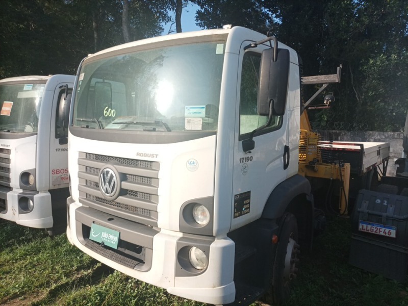 Foto de VOLKSWAGEN 17.230 CRM 4X2 ROB 2021 / 2022 BRANCA DIESEL