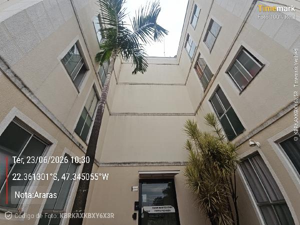 Foto de Apartamento em leilão no Condomínio Parque Alvorado em Araras - SP