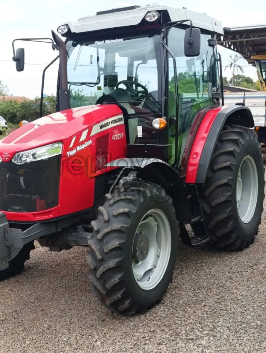 Foto de TRATOR MASSEY FERGUSON 4707 - ANO 2023 - CRESOL ESSÊNCIA - DEPOSITADO EM TU...