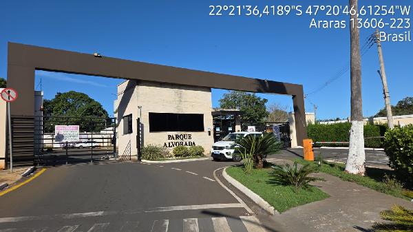 Foto de Apartamento em leilão no bairro Jardim José Ometto Ii em Araras - SP