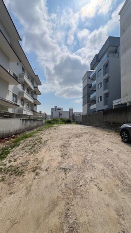 Foto de Terreno em leilão no Loteamento Parque Residencial Pagani II em Palhoça - SC