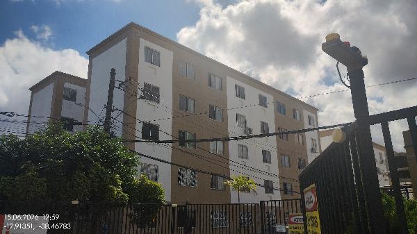 Foto de Apartamento em leilão no bairro Marechal Rondon em Salvador - BA