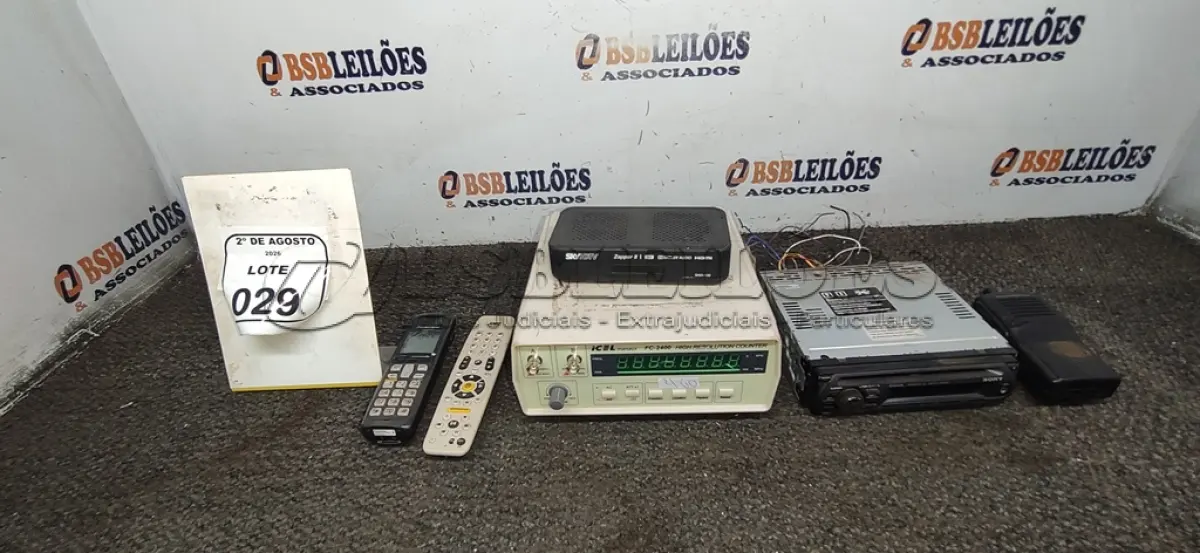 Foto de 01 FREQUENCÍMETRO DIGITAL DE BANCADA MODELO FC-2400 MARCA ICEL, 01 APARELHO...