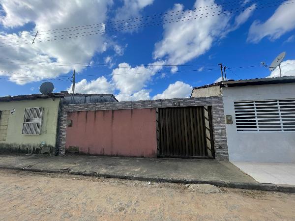 Foto de Casa em leilão no bairro Centro em Arauá - SE