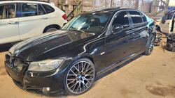 Foto de BMW 325i PH11 2010 2011 PRETO - SINISTRADO-MÉDIA MONTA