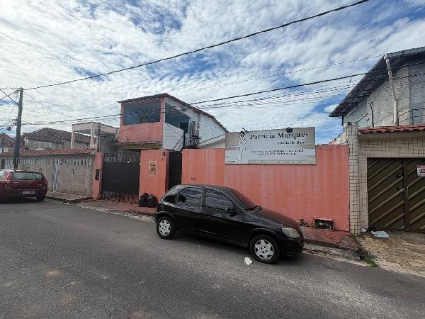 Foto de Casa em leilão no bairro Dom Pedro I em Manaus - AM