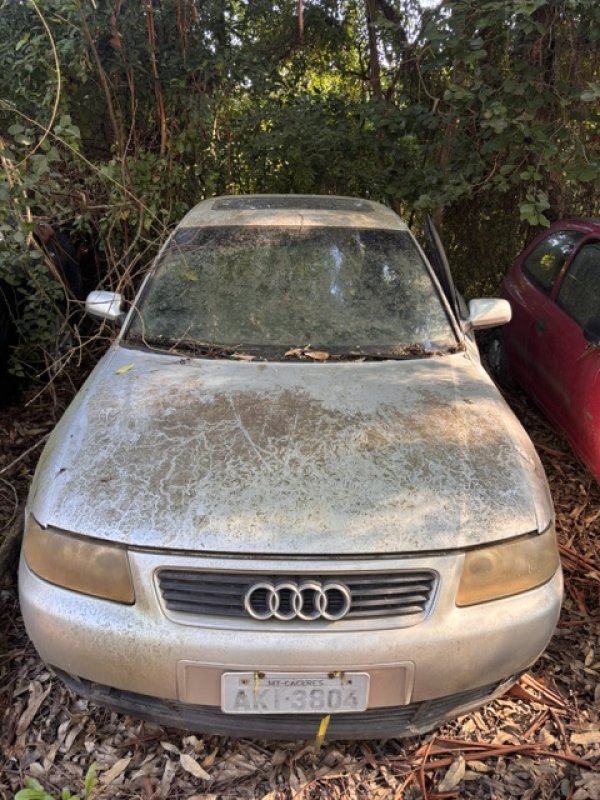 Foto de MARCA: AUDI / MODELO: A3 1.8 / PLACA: AKI3804 / ANO MODELO: 2002 - ATINGIDO PELA ENCHENTE
