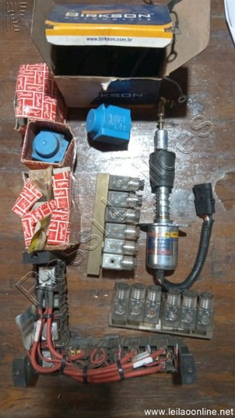 Foto de Contém 10 PCs diversas total no estado...