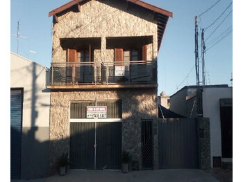 Foto de Casa em leilão no bairro Higienópolis em Piracicaba - SP