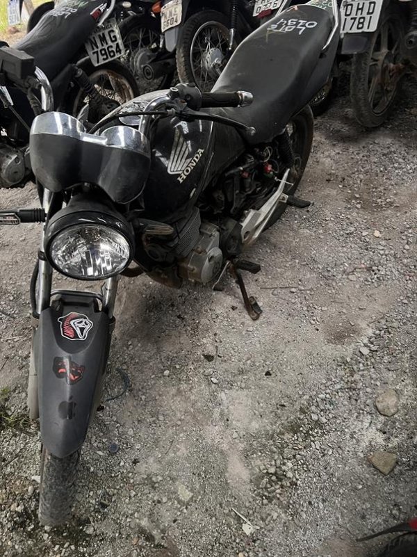 Foto de HONDA/CG 150 FAN ESI, ANO/MOD 2010/2010, COR PRETO, COMBUSTIVEL GASOLINA, PLACA NME6683 - AL, RENAVAM 210143770, ID CHASSI 9C2KC1550AR073854