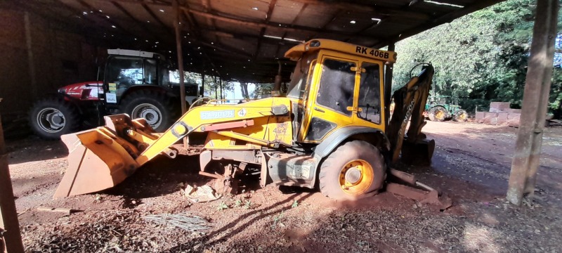 Foto de RETROESCAVADEIRA RANDON RK406 B 4X4