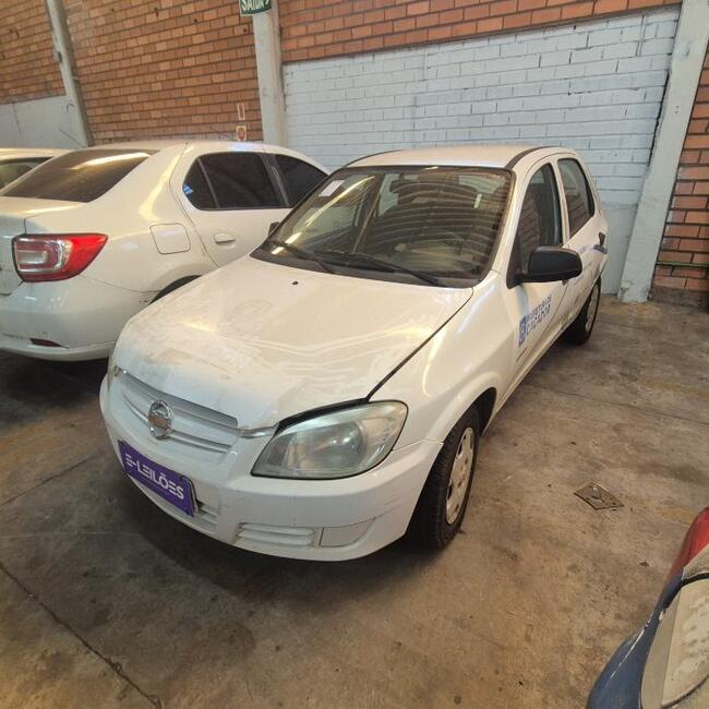 Foto de CHEVROLET CELTA 4P SPIRIT 2011