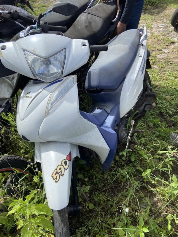 Foto de SHINERAY/XY125-6A, ANO/MOD 2024/2024, COR BRANCA, COMBUSTIVEL GASOLINA, PLACA 1 EMPLAC - N/I, RENAVAM 1464223456, ID CHASSI 99HJTS125RS01300