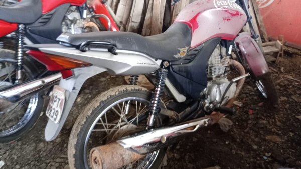 Foto de HONDA/CG 150 TITAN KS, ANO/MOD 2009/2009, COR VERMELHA, COMBUS ALCO/GASOL, PLACA NPT2839