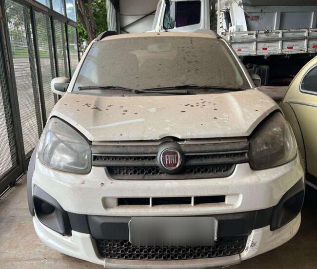 Foto de APARECIDA DE GOIÂNIA/GO - UM FIAT UNO WAY 1.0, COR BRANCA, ANO/MODELO 2017/2018