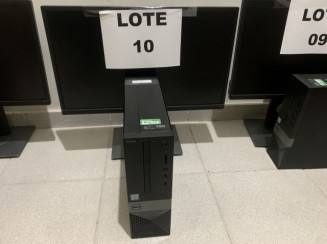 Foto de Dell Vostro i7 7700 GT 710 e Monitor Dell