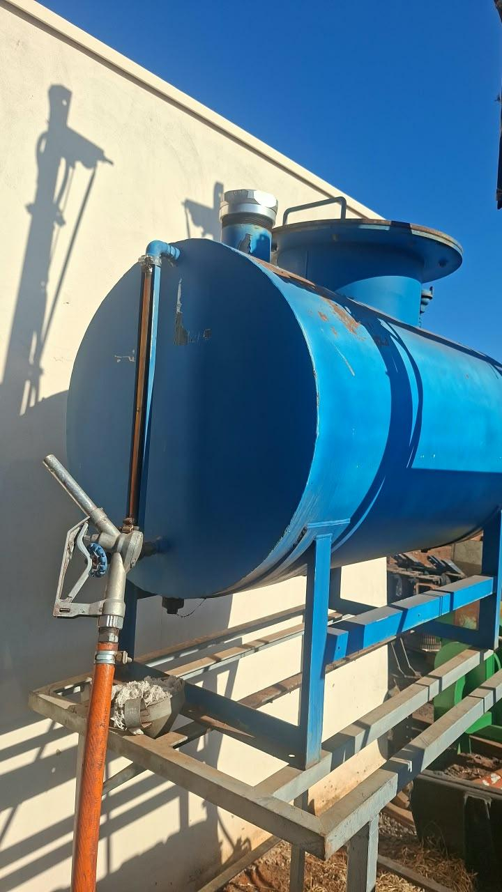 Foto de TANQUE DE COMBUSTÍVEL 800 L - ANO 2022