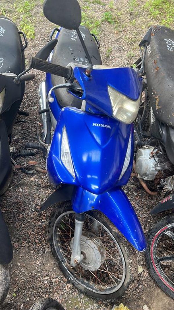 Foto de HONDA/BIZ 125 KS, ANO/MOD 2007/2007, COR AZUL, COMBUSTIVEL GASOLINA, PLACA MUS7F95 - AL, RENAVAM 930233344, ID CHASSI 9C2JA04107R047923, ID