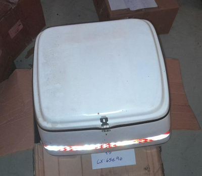 Foto de 5 itens | Suportes e Baú fibra