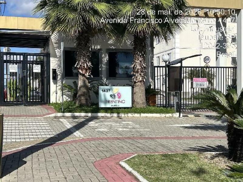 Foto de Casa em leilão no Residencial Jardim dos Pássaros em Taubaté - SP