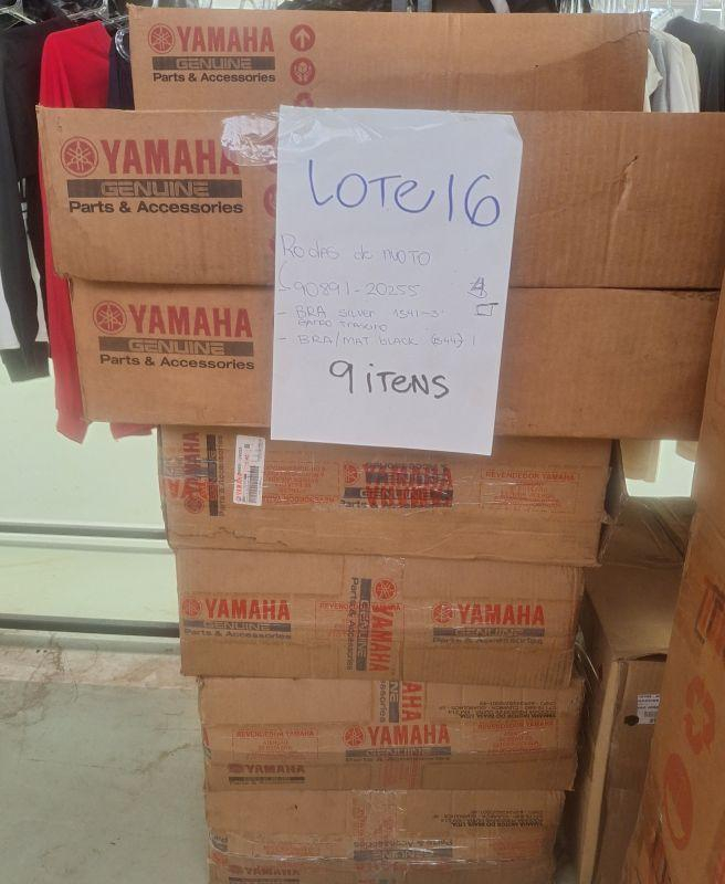 Foto de 9 peças | Rodas traseiras e Garfos traseiro