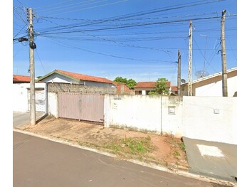 Foto de Casa em leilão no bairro Umuarama em Araçatuba - SP