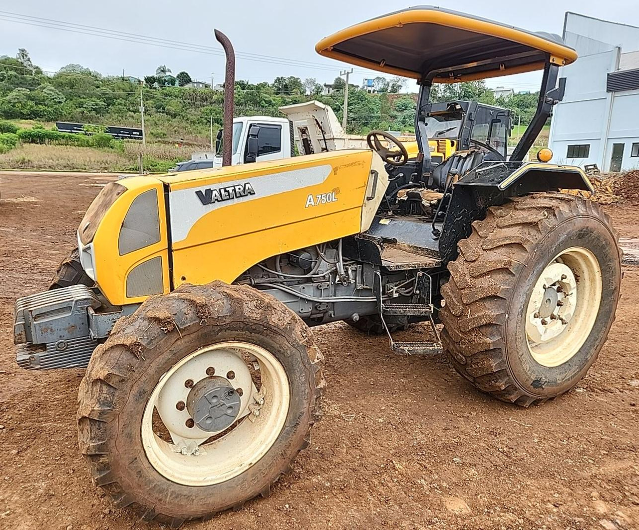 Foto de TRATOR DE PNEUS VALTRA A750L ANO: 2013