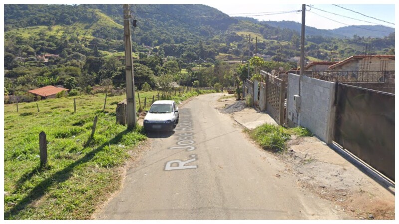Foto de Terreno em leilão no bairro Rio Acima em Vargem - SP