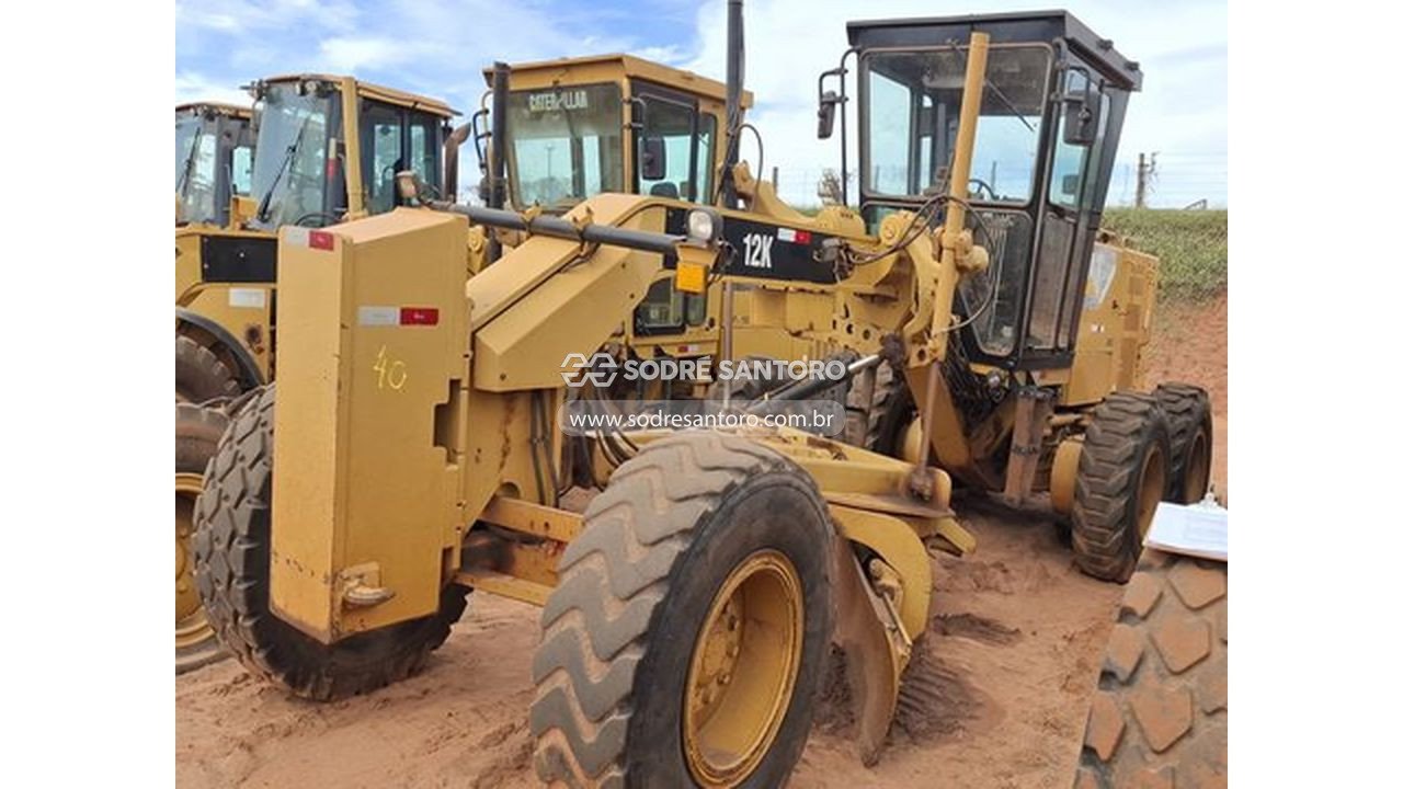 Foto de motoniveladora caterpillar 12k - 2018