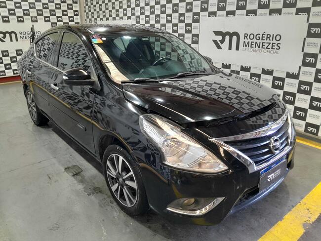 Foto de NISSAN VERSA 1.6 SL 2018/2018 FLEX