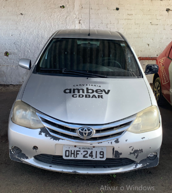 Foto de TOYOTA ETIOS HBXLS, cor PRATA, Placa OHF2419, Ano Fabricação 2012, Ano Modelo 2013, Chassi 9BRK29BT5D0001917