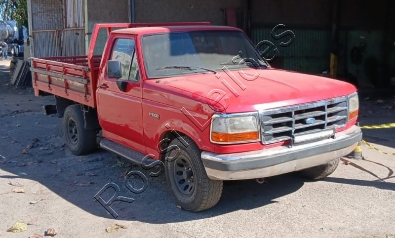 Foto de FORD/F1000 HSD XL ANO 1996/1997 - COR VERMELHA - DIESEL ( CARROCERIA ABERTA) NO ESTADO