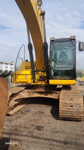 Foto de ESCAVADEIRA HIDRÁULICA CATERPILLAR MOD.320DL ANO 2012 - NO ESTADO