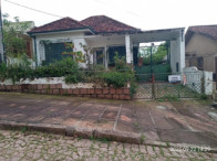 Foto de Comercial em leilão no bairro Medianeira em Porto Alegre - RS