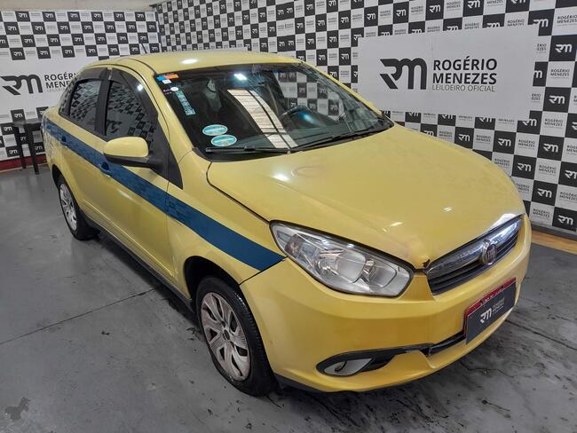 Foto de FIAT SIENA TETRAFUEL 1.4 2015/2016 FLEX