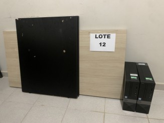 Foto de 02 Dell Vostro i7 e uma mesa