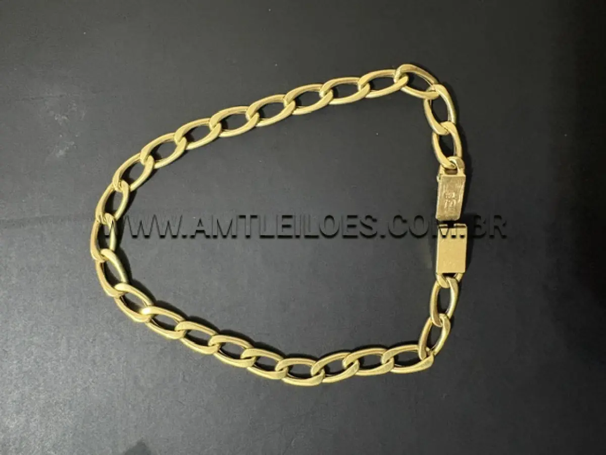 Foto de PULSEIRA EM OURO 18K MEDINDO 10 CM FECHADA, COM MASSA DE 5,6 G.