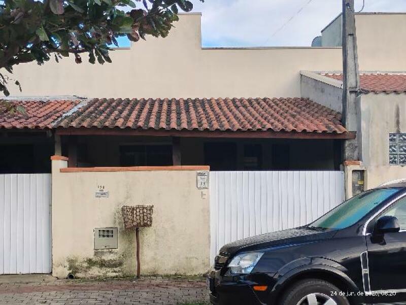 Foto de IMOVEL Cidade: São João Batista/SC Endereço: RUA HERMINIO MANOEL NUNES, N. 138, CS 02 BL 01- Casa Descrição: Situado em: RUA HERMINIO MANOEL NUNES, N. 138, CS 02 BL 01 - CENTRO - 88240-000 - SC - SAO JOAO BATISTA - Casa, 56,87 m2 de área total, 56,87 m2 de área privativa, 85,31m2 de área do terreno,