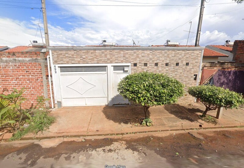 Foto de Casa em leilão no Conjunto Habitacional Margareth Josefina Del Bianco Vargas em Birigui - SP