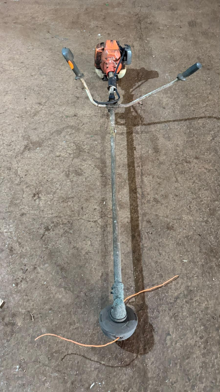 Foto de Sucata Roçadeira Husqvarna